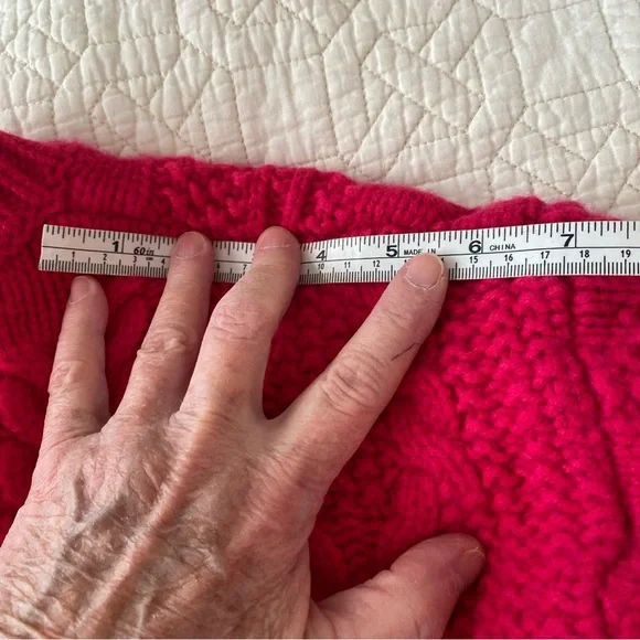 Joie Cherry Red wool Blend cable cropped sweater XS - Picture 8 of 10